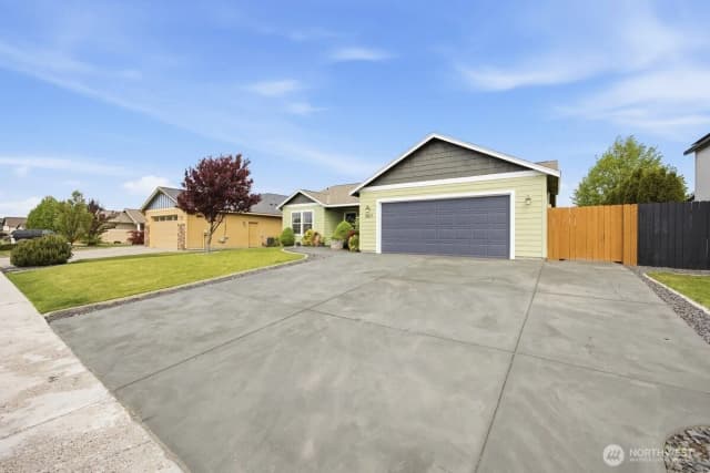 Property photo for 3807 Milagro Dr, Pasco photo 2