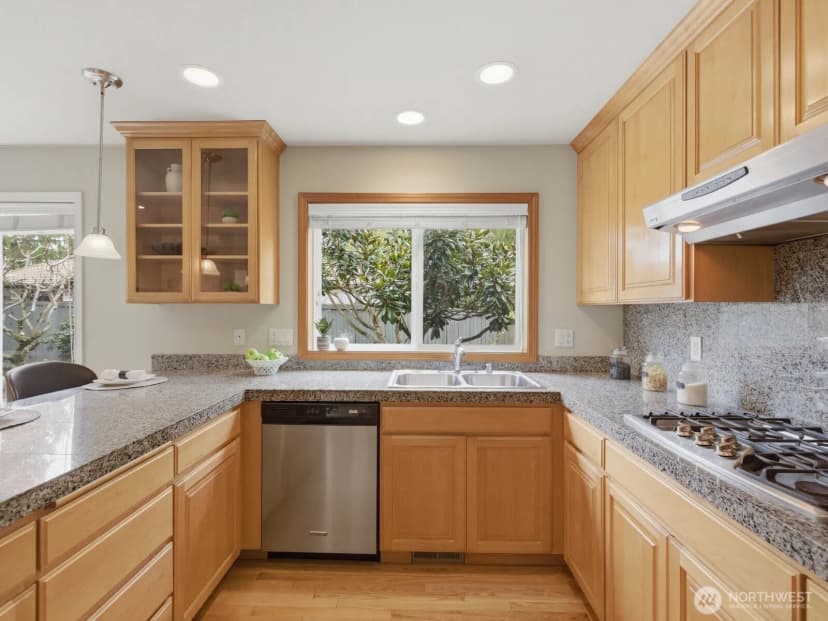 Property photo for 3501 166 Street Sw, Lynnwood photo 17