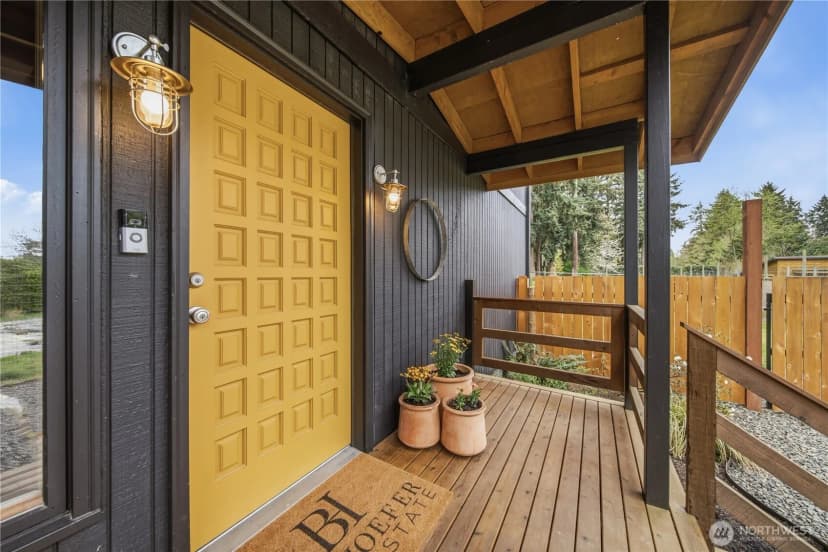 Property photo for 11907 103rd Avenue Sw, Vashon photo 2