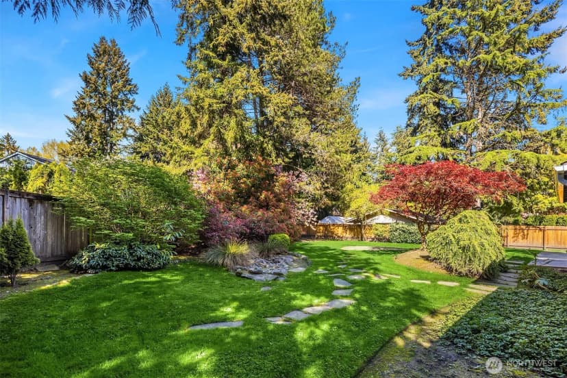 Property photo for 14714 Ne 10th Street, Bellevue photo 33
