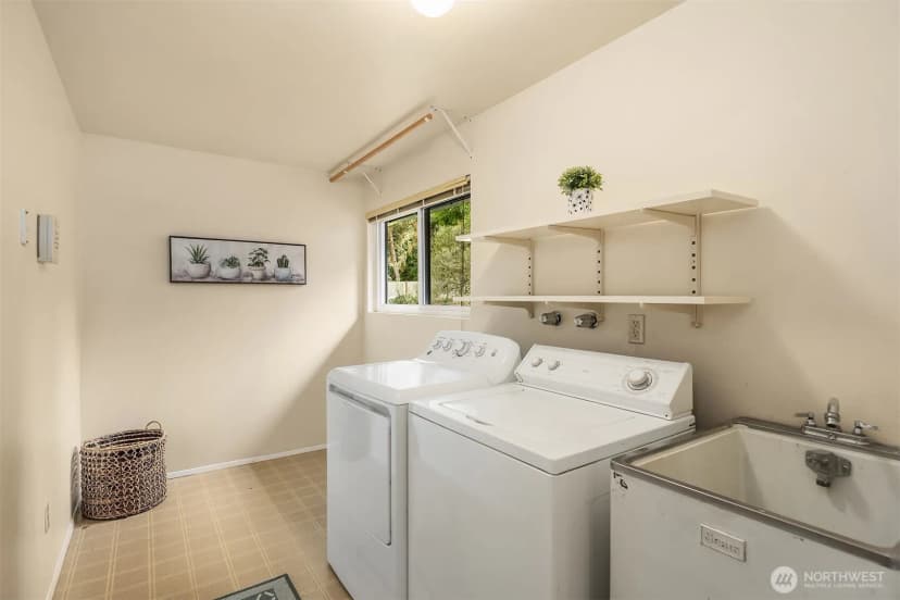 Property photo for 14714 Ne 10th Street, Bellevue photo 28