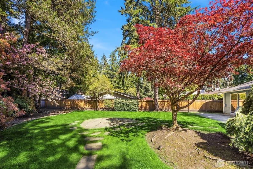 Property photo for 14714 Ne 10th Street, Bellevue photo 30