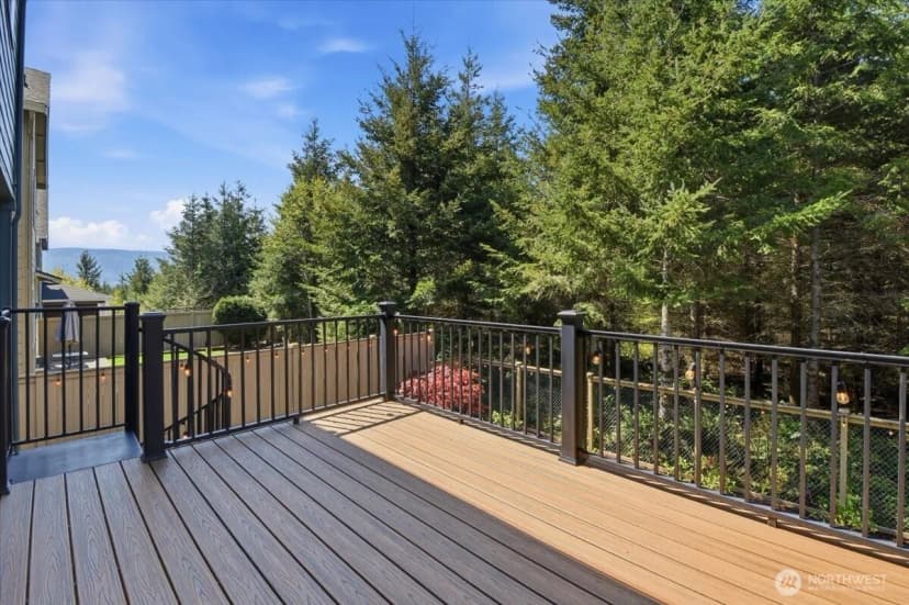 Property photo for 9125 Satterlee Avenue Se, Snoqualmie photo 10