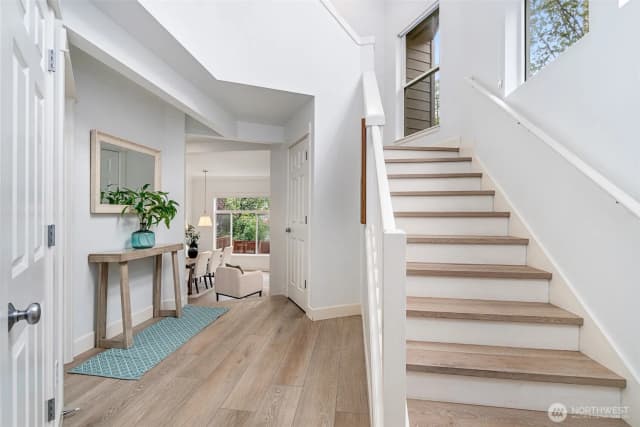 Property photo for 11423 Ne 86th Street, Kirkland photo 3