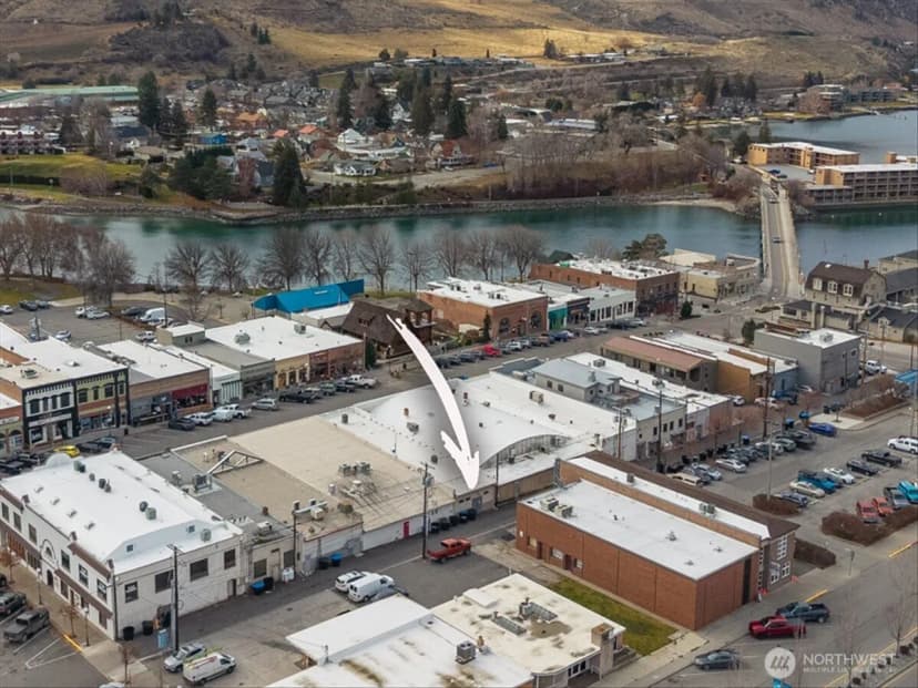 Property photo for 131 E Woodin Avenue, Chelan photo 6