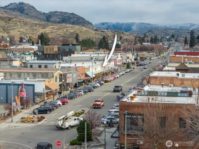 Property photo for 131 E Woodin Avenue, Chelan photo 5