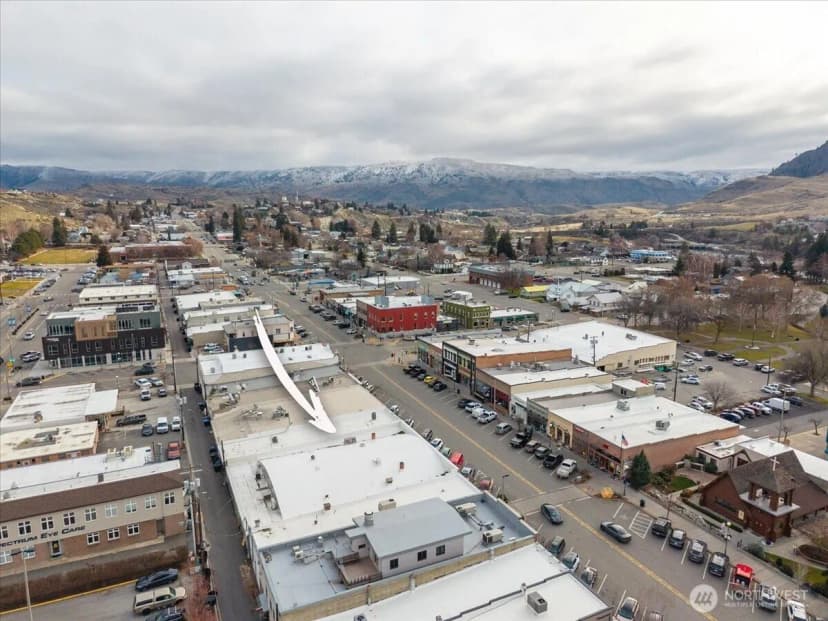Property photo for 131 E Woodin Avenue, Chelan photo 40