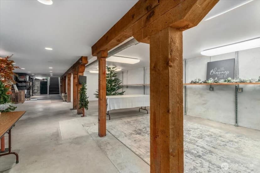 Property photo for 131 E Woodin Avenue, Chelan photo 32