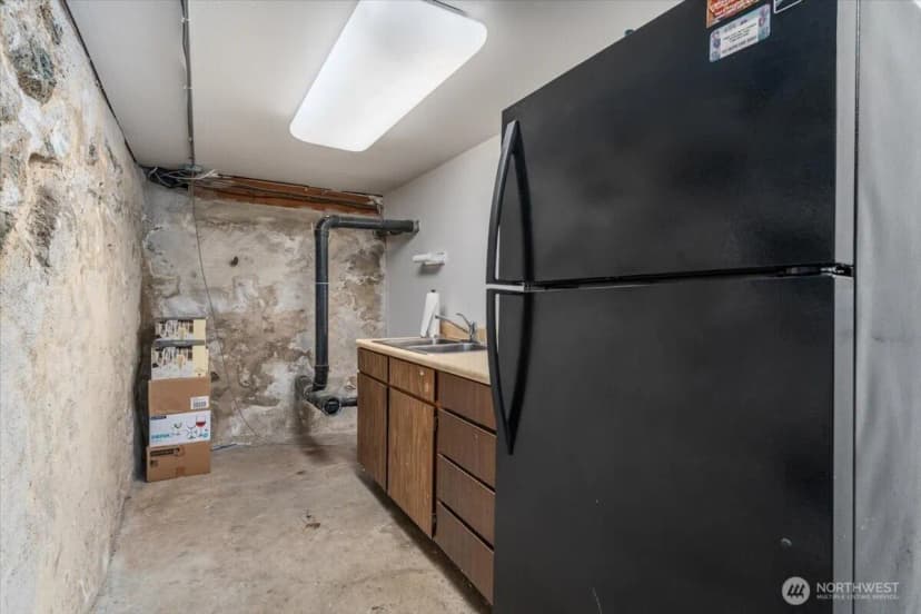 Property photo for 131 E Woodin Avenue, Chelan photo 30