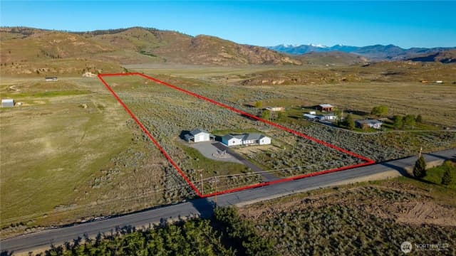 Property photo for 103 Johnson Creek Road, Omak photo 4