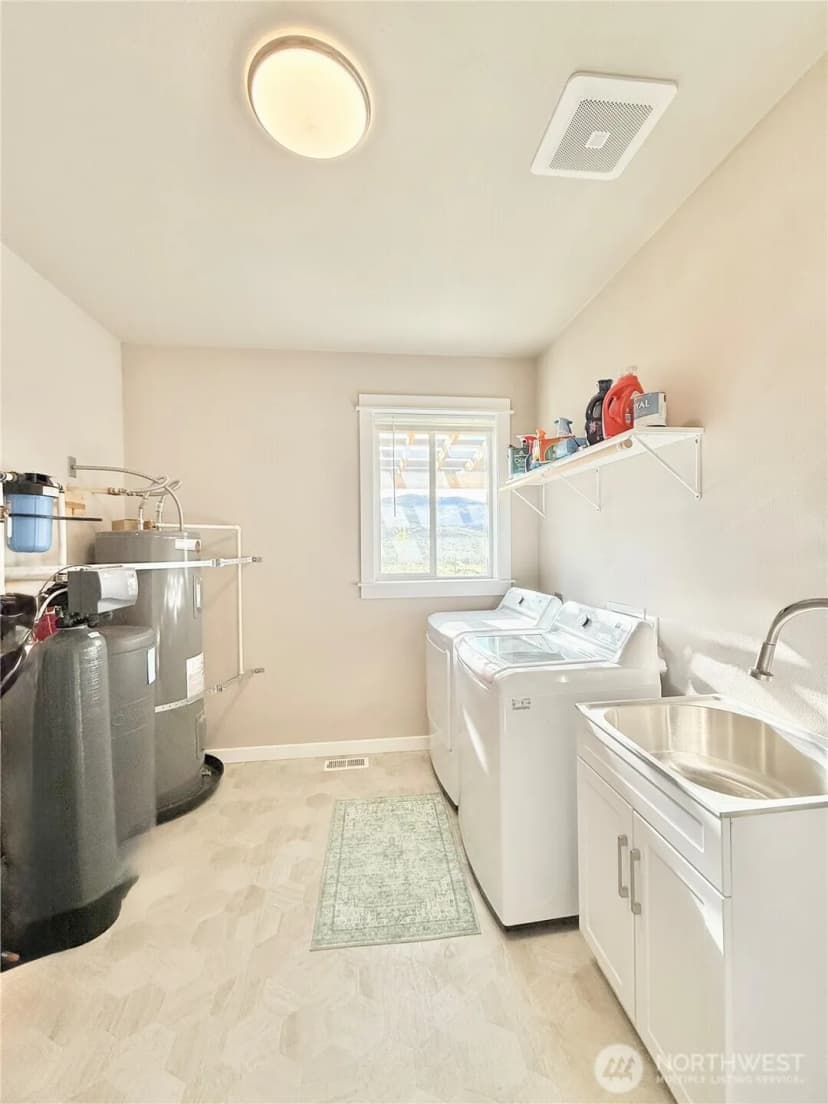 Property photo for 103 Johnson Creek Road, Omak photo 40
