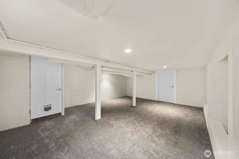 Property photo for 10040 Dekoven Drive Sw, Lakewood photo 28