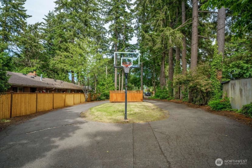 Property photo for 10040 Dekoven Drive Sw, Lakewood photo 39