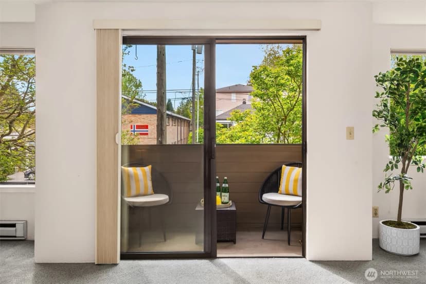 Property photo for 7518 24th Avenue Nw #201, Seattle photo 14