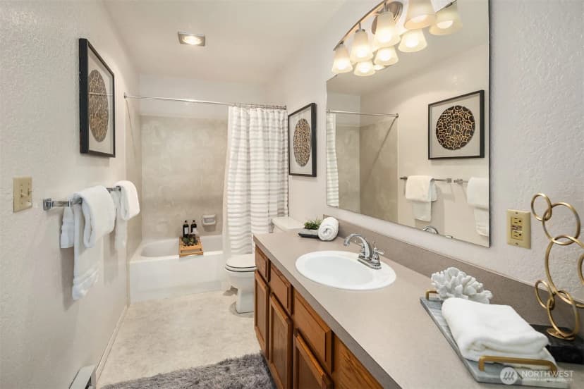 Property photo for 7518 24th Avenue Nw #201, Seattle photo 18