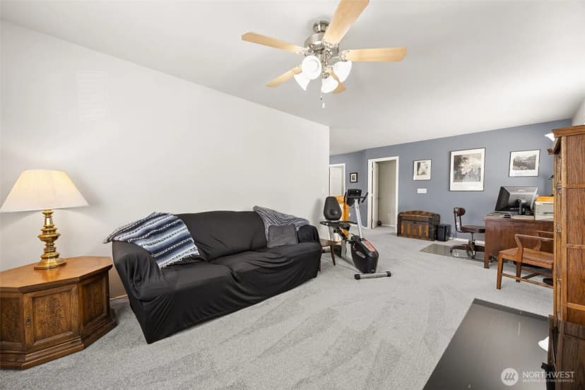 Property photo for 18122 92nd Avenue E, Puyallup photo 14