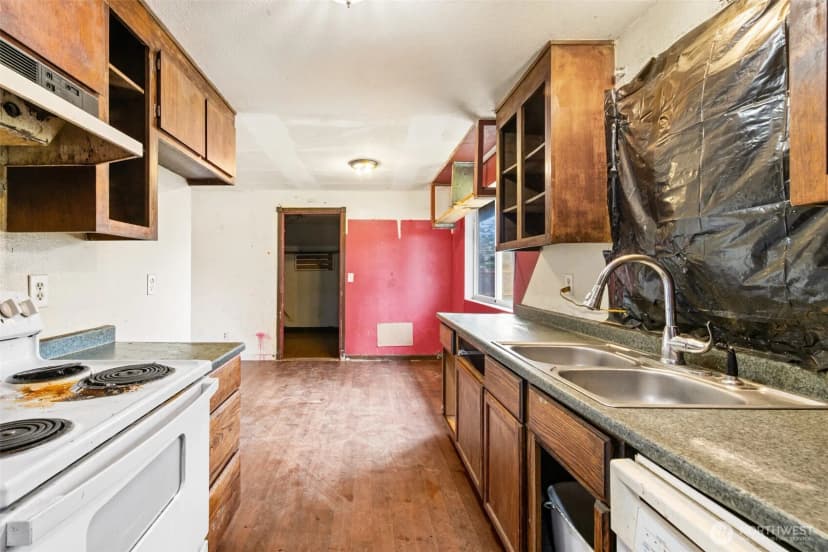 Property photo for 31 Sunrise Place, Port Angeles photo 11