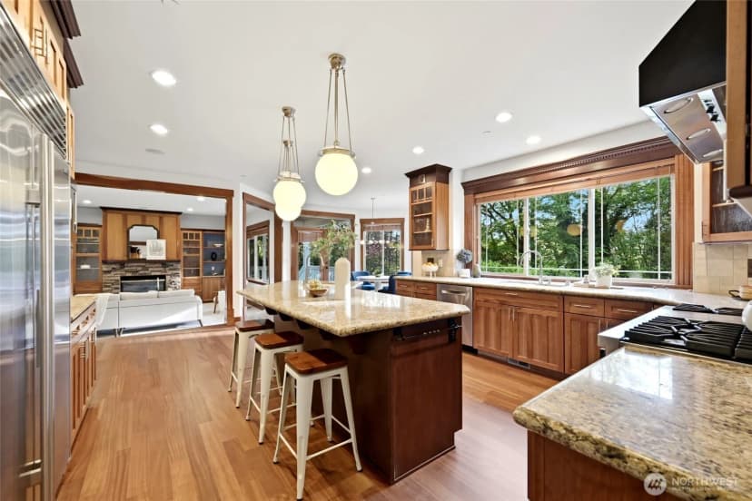 Property photo for 15535 148th Avenue Ne, Woodinville photo 12