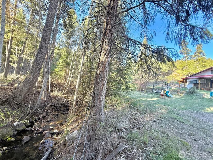 Property photo for 1092 Aeneas Valley Road, Tonasket photo 39
