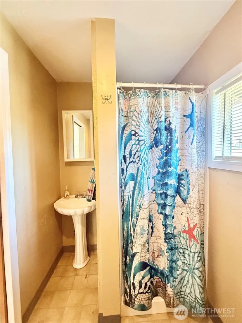 Property photo for 1092 Aeneas Valley Road, Tonasket photo 34