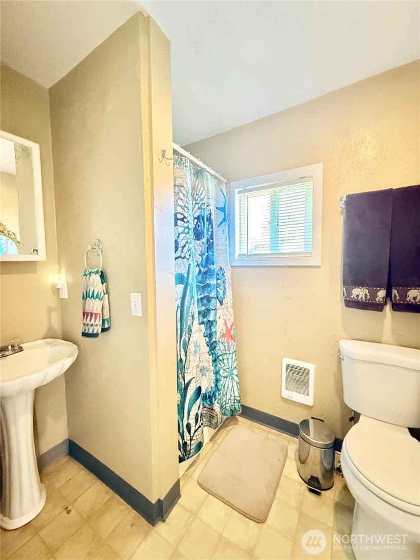 Property photo for 1092 Aeneas Valley Road, Tonasket photo 36