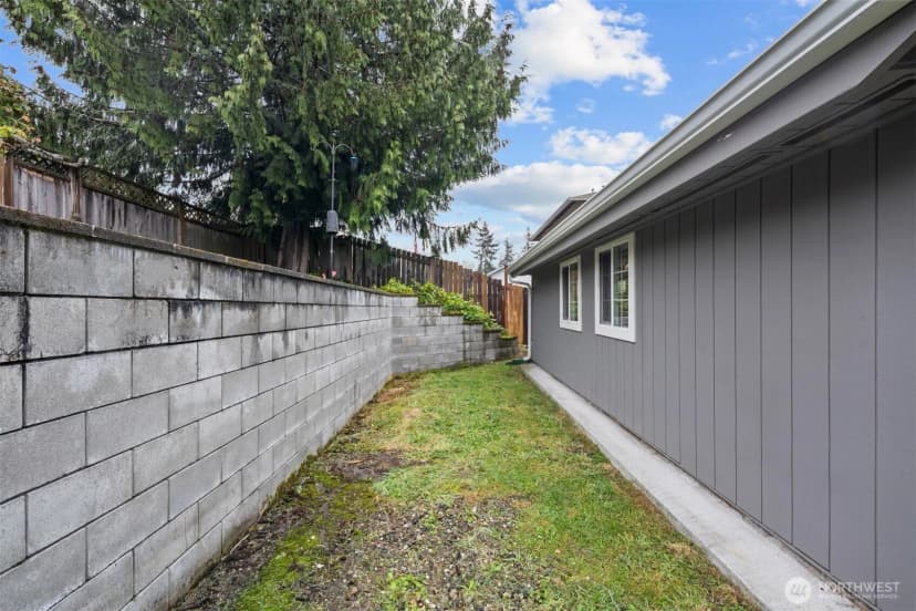 Property photo for 4909 234th Street Sw, Mountlake Terrace photo 18