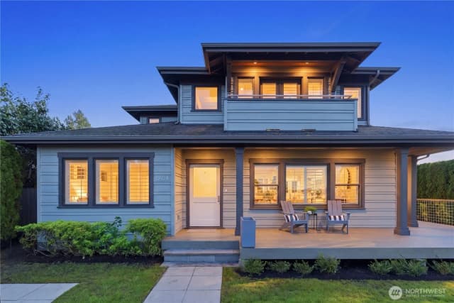 Property photo for 1204 6th Street W, Kirkland