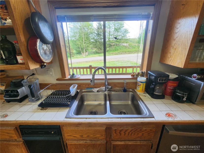 Property photo for 663 Whiskey Creek Beach Road, Port Angeles photo 13