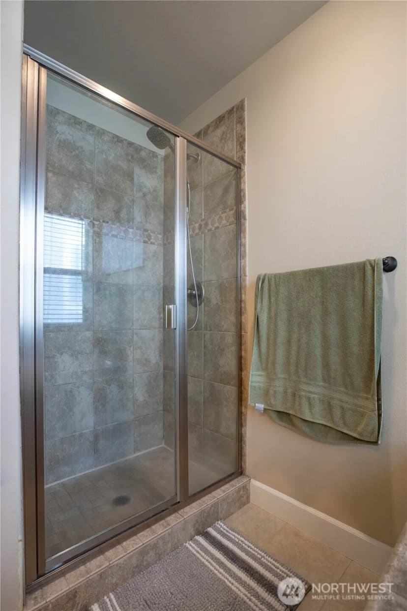 Property photo for 3930 Cameron Drive Ne, Lacey photo 33