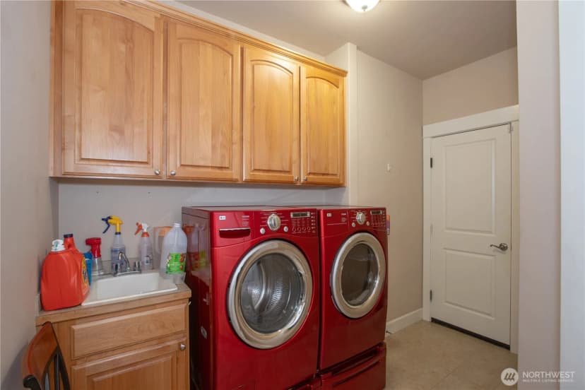 Property photo for 3930 Cameron Drive Ne, Lacey photo 11