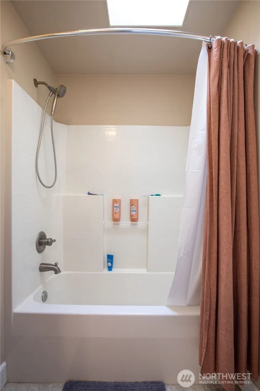 Property photo for 3930 Cameron Drive Ne, Lacey photo 27