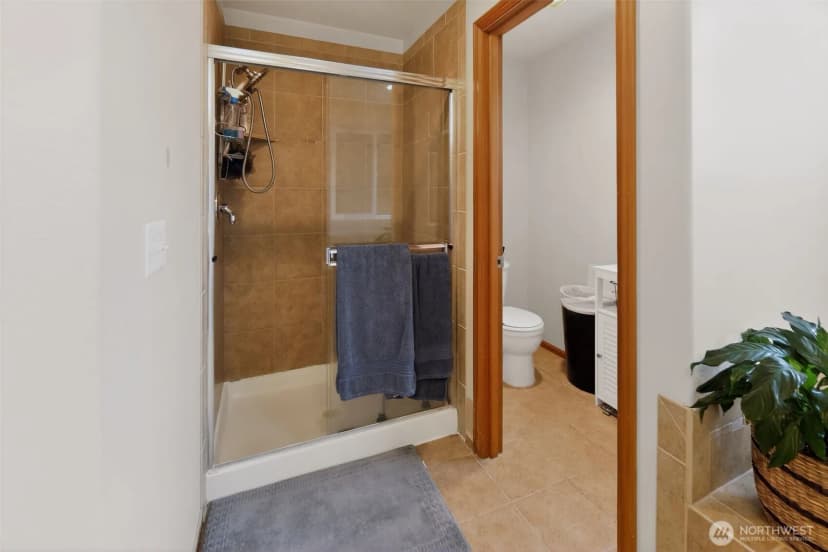 Property photo for 11221 Se 216th Street, Kent photo 25