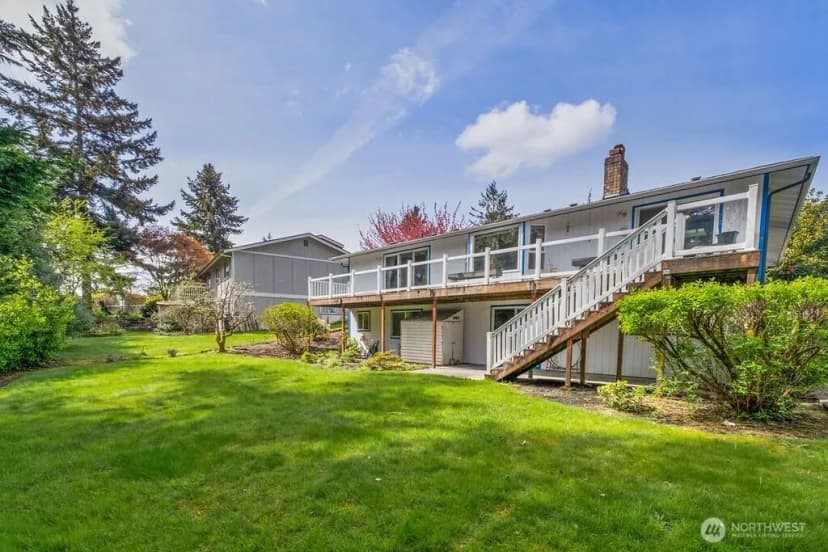 Property photo for 11213 98th Avenue Sw, Lakewood photo 2