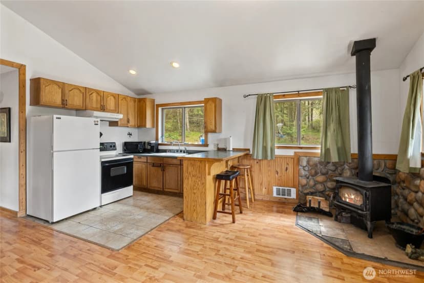 Property photo for 630 Hidden Springs Road, Cle Elum photo 4