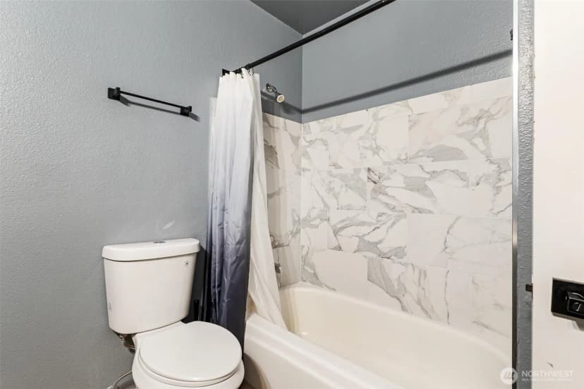 Property photo for 10459 Des Moines Memorial Drive S #s301, Seattle photo 16