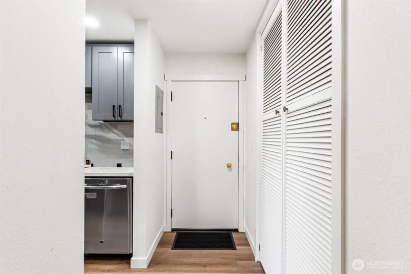 Property photo for 10459 Des Moines Memorial Drive S #s301, Seattle photo 4