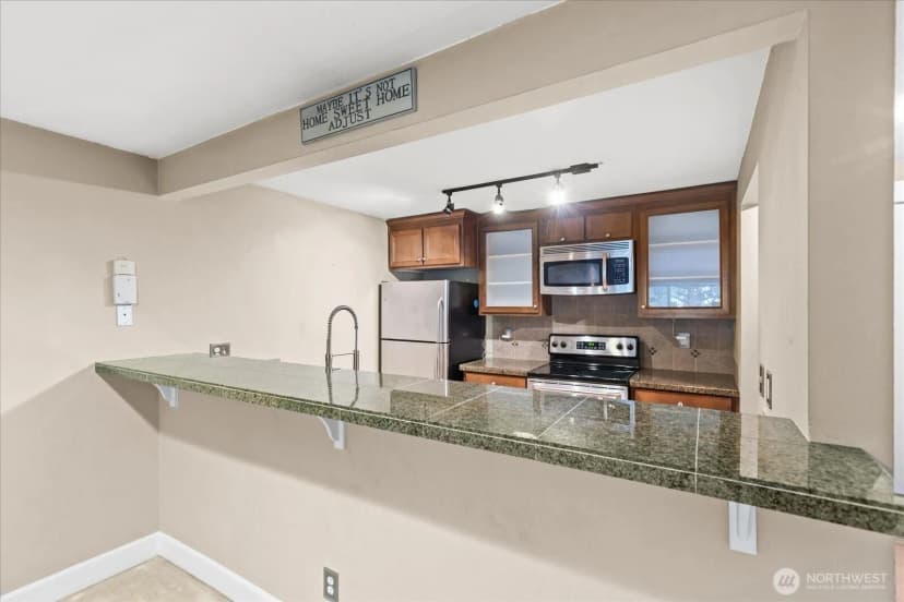 Property photo for 300 N 130th Street #2302, Seattle photo 8