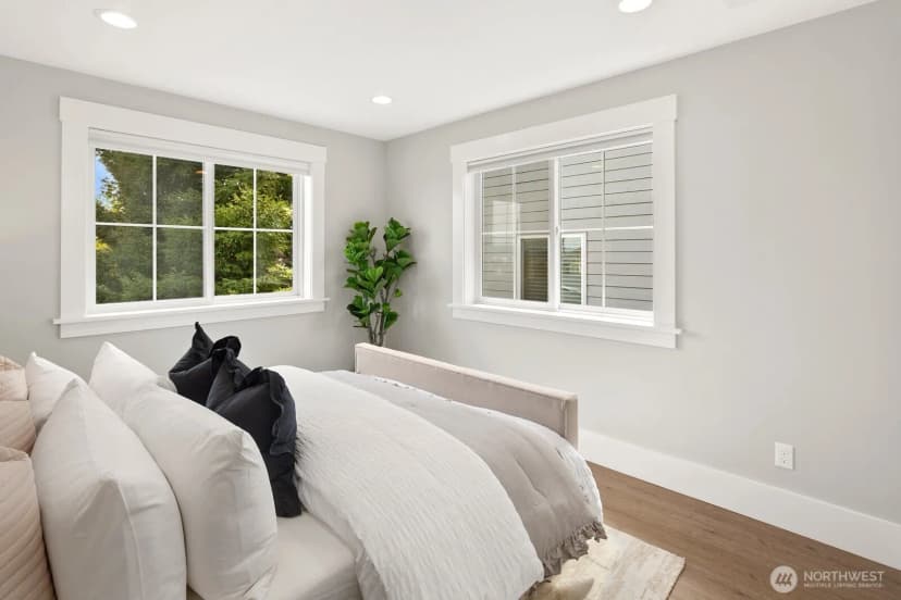 Property photo for 2114 B 26th Avenue W, Seattle photo 17
