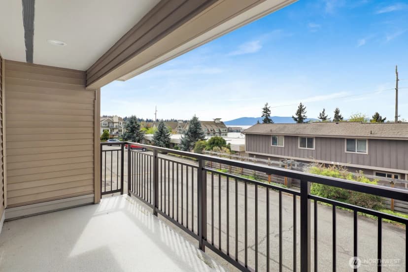 Property photo for 700 11th Street #c4, Bellingham photo 6