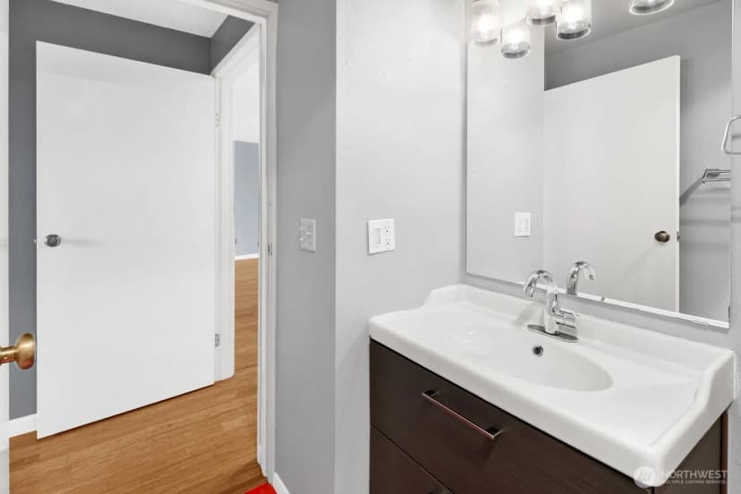 Property photo for 700 11th Street #c4, Bellingham photo 17