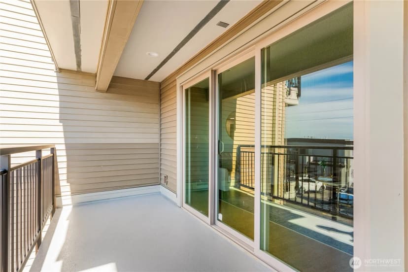 Property photo for 700 11th Street #c4, Bellingham photo 7