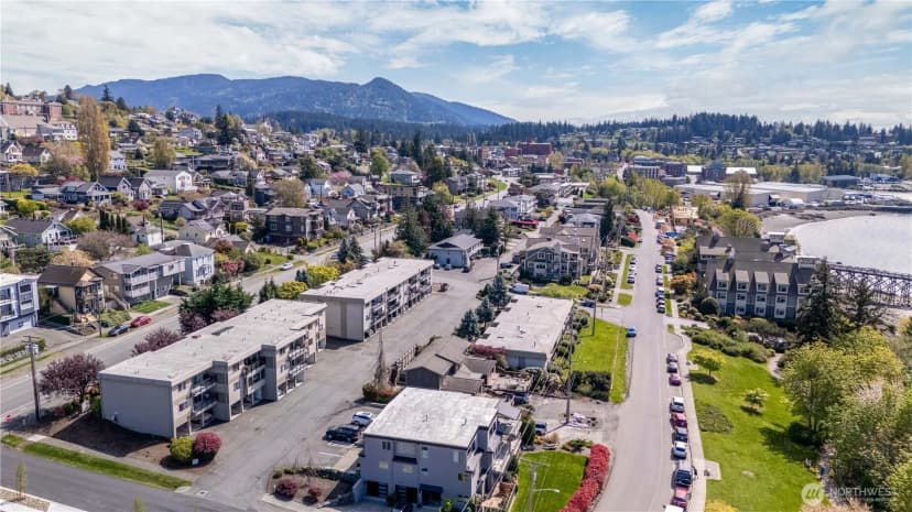 Property photo for 700 11th Street #c4, Bellingham photo 30