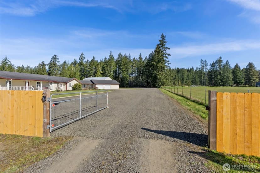 Property photo for 129 Marquee Lane, Elma photo 32
