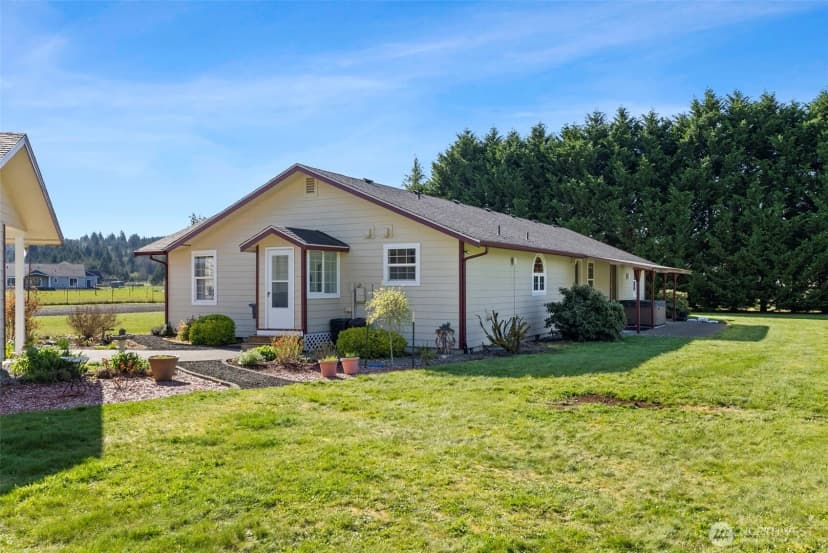 Property photo for 129 Marquee Lane, Elma photo 27