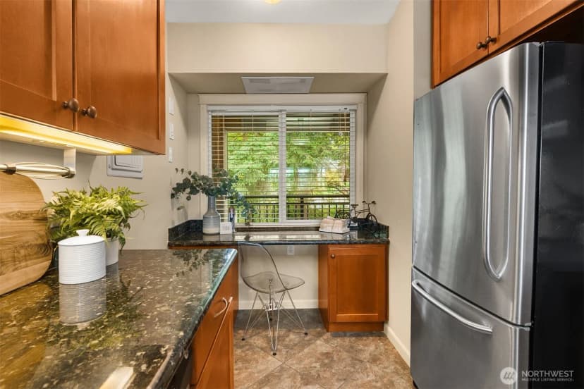 Property photo for 130 105th Avenue Se #a-305, Bellevue photo 13