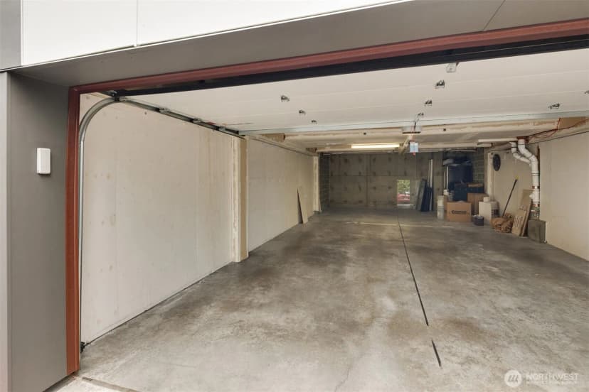 Property photo for 130 105th Avenue Se #a-305, Bellevue photo 24