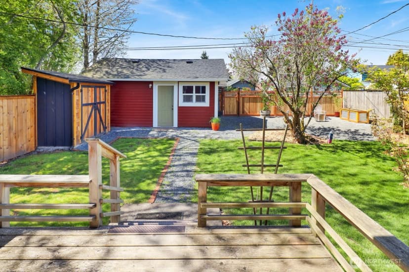 Property photo for 2817 Kulshan Street, Bellingham photo 22