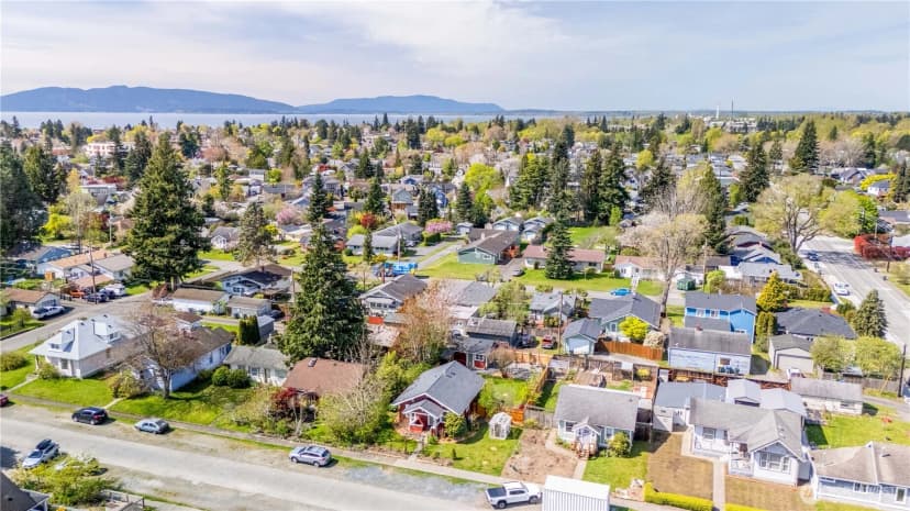Property photo for 2817 Kulshan Street, Bellingham photo 32
