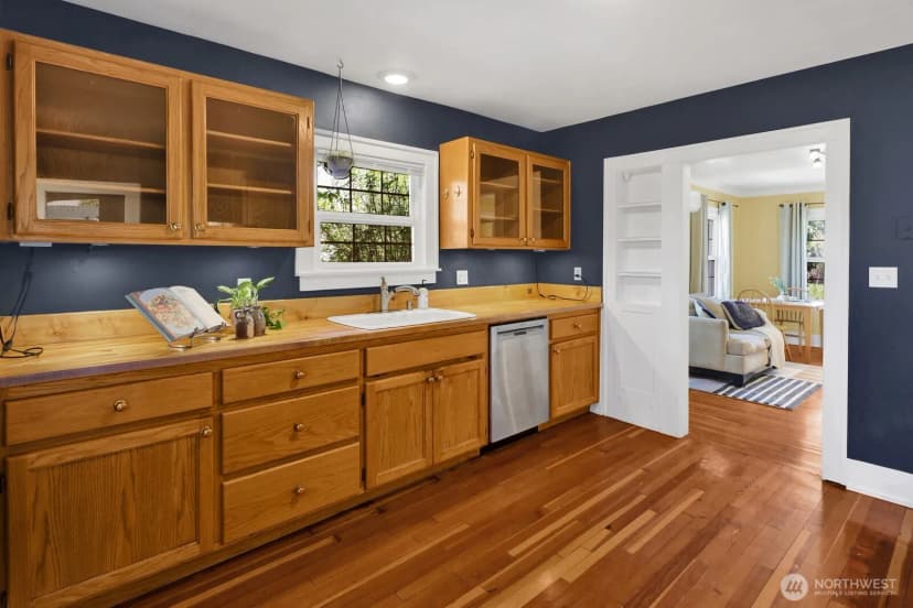Property photo for 2817 Kulshan Street, Bellingham photo 6