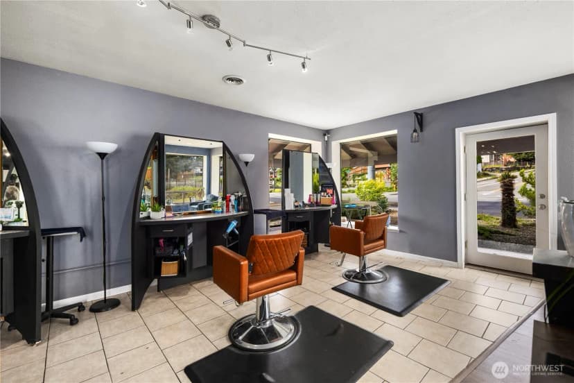 Property photo for 7439 Beverly Boulevard, Everett photo 19